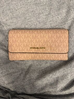 Michael Kors Blush Signature Continental Wallet with Gold Logo